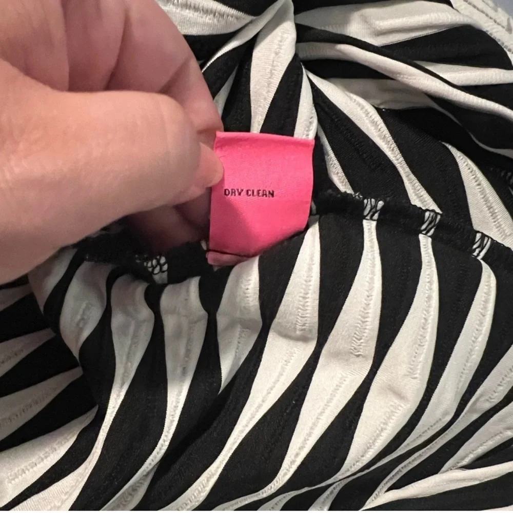 Betsey Johnson - Black and White Fit and Flare Dress - Size 8 - Picture 6 of 8